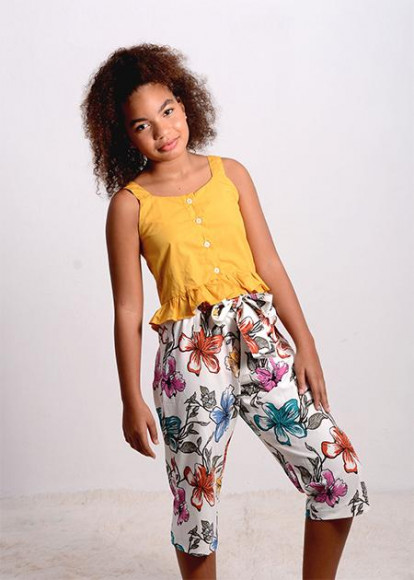 Pantalon alto y blusa corta best sale